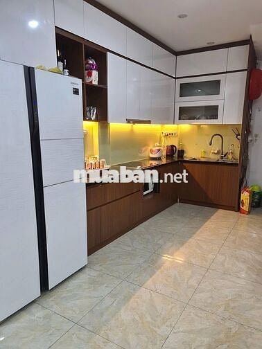 Nhà nguyên căn- 32m2- 3PN- Đặng Tiến Đông, Đống Đa