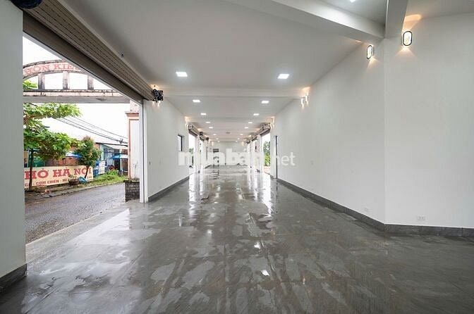 CHO THUÊ MB KINH DOANH VÀ BÃI XE ĐƯỜNG LÊN BÀ NÀ