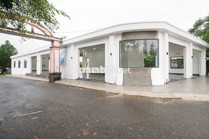 CHO THUÊ MB KINH DOANH VÀ BÃI XE ĐƯỜNG LÊN BÀ NÀ