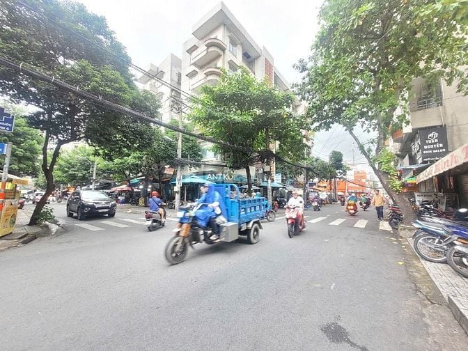 bán gấp chung cư tầng trệt Vũ Huy Tấn P1, BT, giáp q1