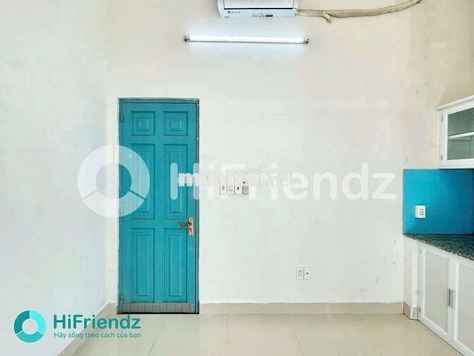 Phòng trọ gác lửng sẵn đầy đủ nội thất cửa sổ trời ngay Thoại Ngọc Hầu