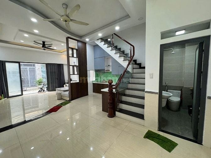 Nhà hxh dt55m2 đúc thật 2 lầu 4pn đường Hồ Văn Long BHH B, Q.Bình Tân