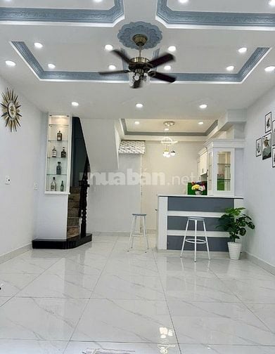 Bán Nhà đường Thích Quảng Đức, P5, Phú NHuận, hẻm xe hơi, 2 lầu