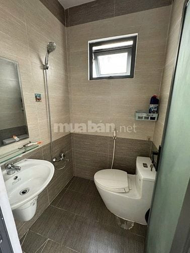 Nhà hxh dt55m2 đúc thật 2 lầu 4pn đường Hồ Văn Long BHH B, Q.Bình Tân