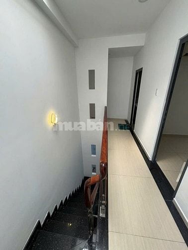 Nhà hxh dt55m2 đúc thật 2 lầu 4pn đường Hồ Văn Long BHH B, Q.Bình Tân