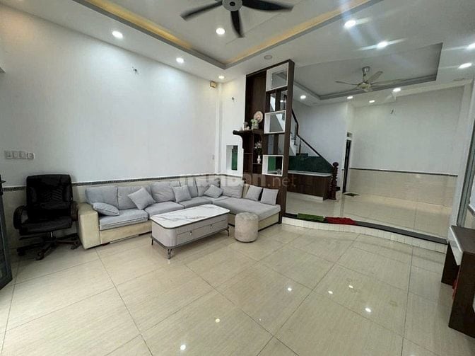 Nhà hxh dt55m2 đúc thật 2 lầu 4pn đường Hồ Văn Long BHH B, Q.Bình Tân