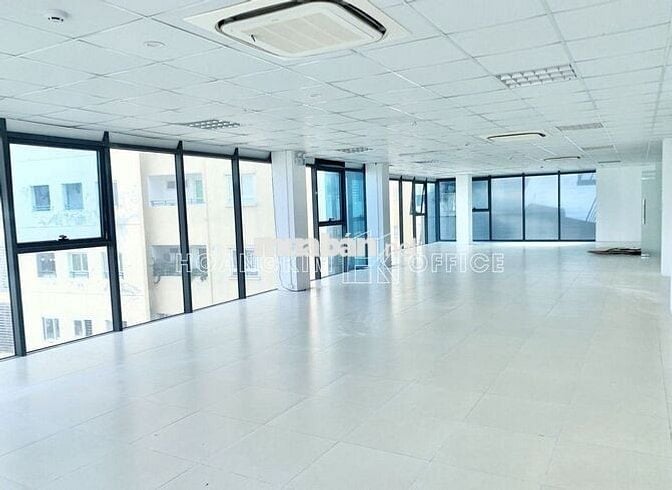 Cho thuê tòa nhà văn phòng Bạch Đằng Tân Bình 120m2/sàn giá rẻ khu vực