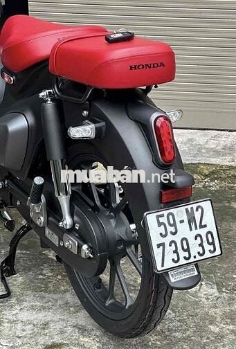 Super Cub 125 đặc biệt đen nhám 2025