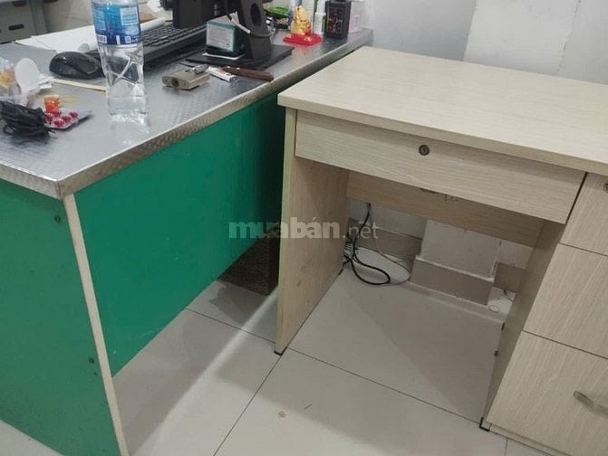 Ann thanh lý bàn văn phòng giá tốt 