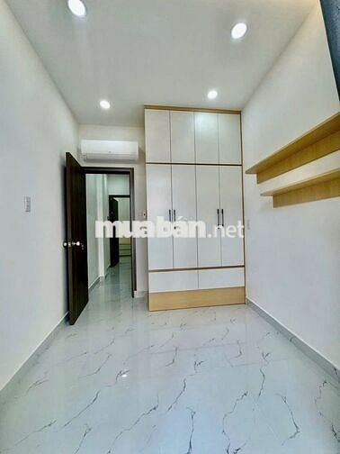 Bán Nhà Trần Văn Đang Q3 1 Lầu 2pn 2wc