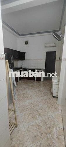 2 Phòng trọ Q10 đường Hồ Bá Kiện ngay công viên Lê Thị Riêng