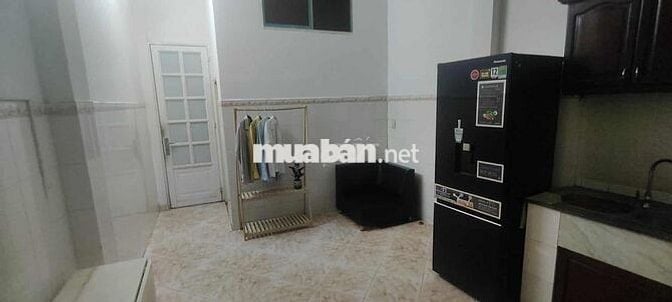 2 Phòng trọ Q10 đường Hồ Bá Kiện ngay công viên Lê Thị Riêng