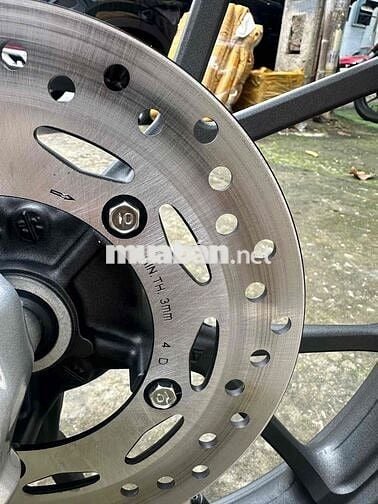 Super Cub 125 đặc biệt đen nhám 2025