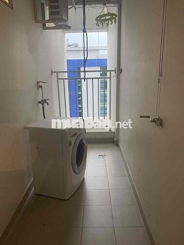 Cho thuê 2PN.2WC đầy đủ nội thất ở ngay nhà mới đẹp Golden Mansion