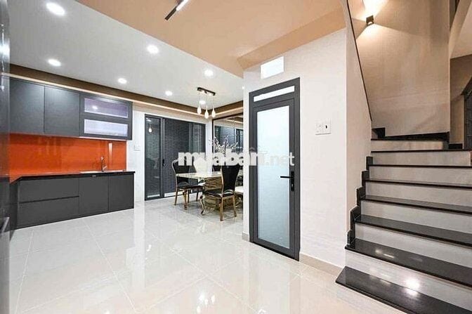 Bán Nhà Bàn Cờ Quận 3, 60m2(5x12) 5 Tầng, 5PN 5WC, HXH, Giá Mềm Nhất.