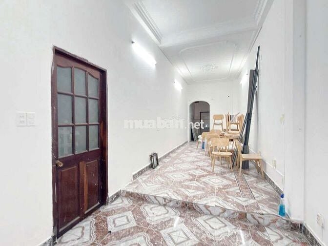 MBKD MẶT TIỀN HỒ BÁ KIỆN Q10 –DT 100m2 –CÓ PHÒNG Ở LẠI – GIÁ CHỈ 25TR