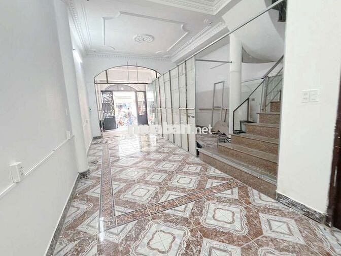 MBKD MẶT TIỀN HỒ BÁ KIỆN Q10 –DT 100m2 –CÓ PHÒNG Ở LẠI – GIÁ CHỈ 25TR