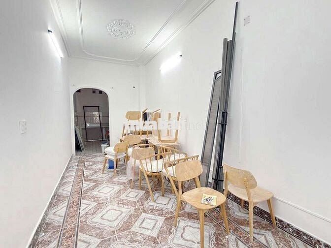 MBKD MẶT TIỀN HỒ BÁ KIỆN Q10 –DT 100m2 –CÓ PHÒNG Ở LẠI – GIÁ CHỈ 25TR