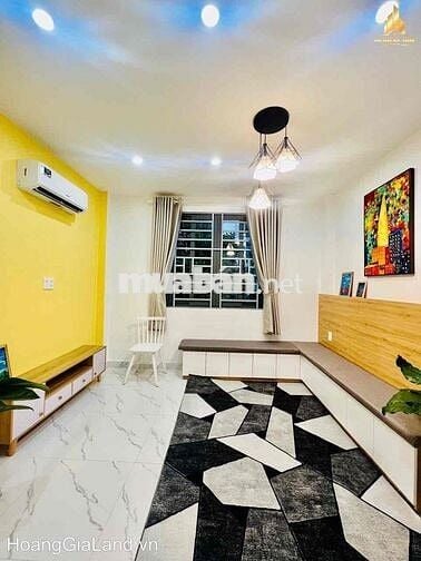 Nhà nguyên căn 1 trệt, 1 lửng, 2 lầu, 2 sân thượng, 4pn,3wc