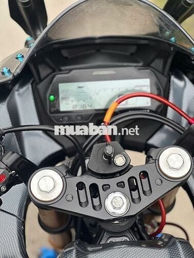 Yamaha R15V4 siêu lướt có trả góp trao đổi ✅