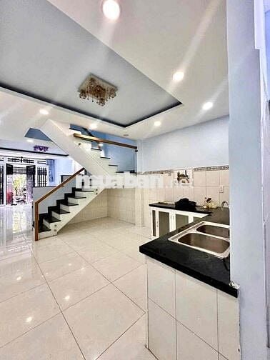 NHÀ GIÁ RẺ 3PN2WC HẺM XE TẢI KÊNH NƯỚC ĐEN BÌNH TÂN