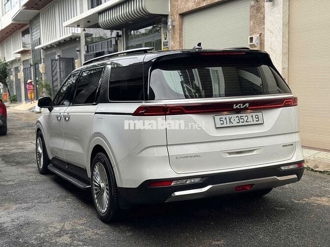 Kia Carnival 2022 2.2D Signature 7 ghế (clone)