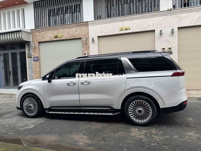 Kia Carnival 2022 2.2D Signature 7 ghế (clone)