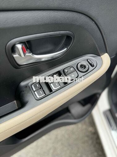 Kia Rondo 2017 2.0 GATH - 62000 km