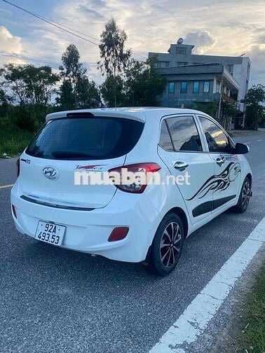 Hyundai Grand i10 2015 1.0 Base - 90000 km