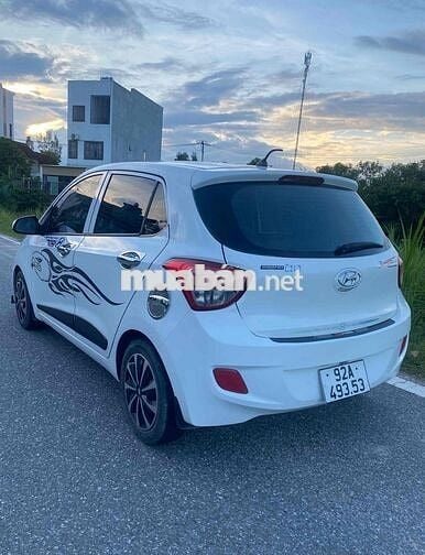 Hyundai Grand i10 2015 1.0 Base - 90000 km