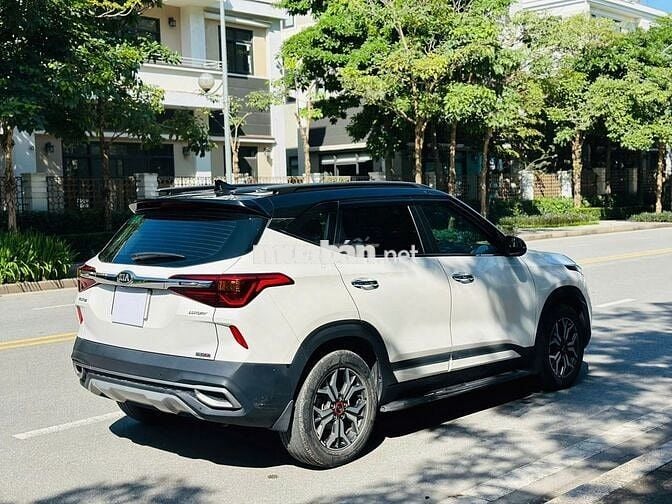 Kia Seltos 2021 Luxury 1.4 AT - 50000 km