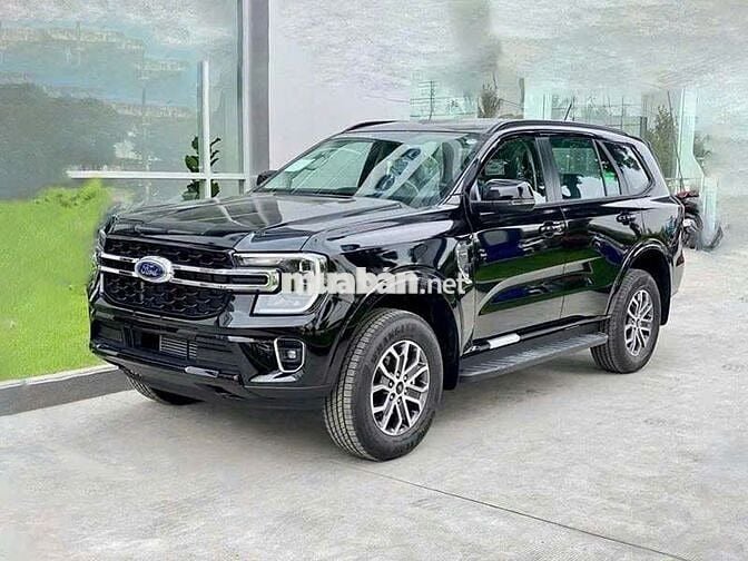 Ford Everest 2025 Ambiente 2.0L 4x2 AT