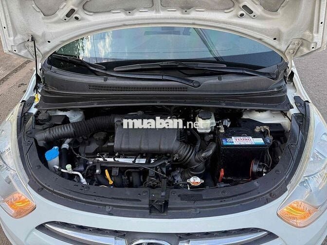 HYUNDAI I 10 NHẬP ẤN ĐỘ 2011 AT bảng 1.2 cữa cóc