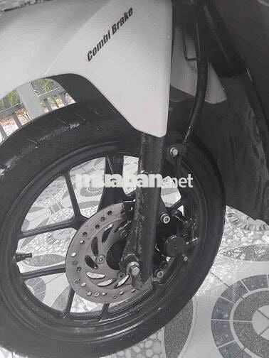 Cần bán Vario 125 xe còn đẹp vỏ còn máy êm