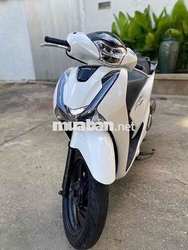 Sh 150 trắng dk 2019 xe đẹp chính chủ