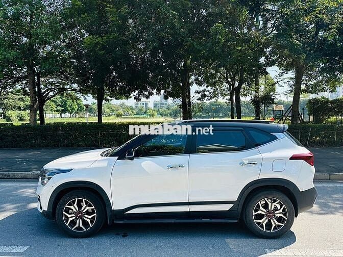 Kia Seltos 2021 Luxury 1.4 AT - 50000 km