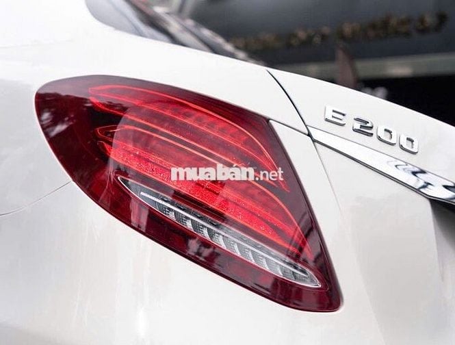 Mercedes Benz E200 2017 - 82000 km