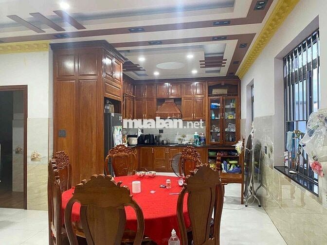 cho thuê tòa nhà Nguyễn quý Yêm an lạc bình Tân DT 620m giá 100tr