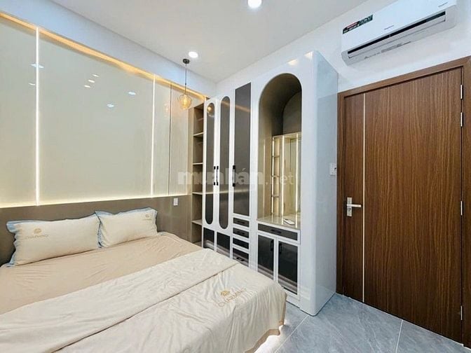 Chủ định cư bán gấp nhà Trường Sa BThanh - Sang xịn mịn chỉ hơn 2 tỷ