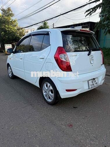 HYUNDAI I 10 NHẬP ẤN ĐỘ 2011 AT bảng 1.2 cữa cóc