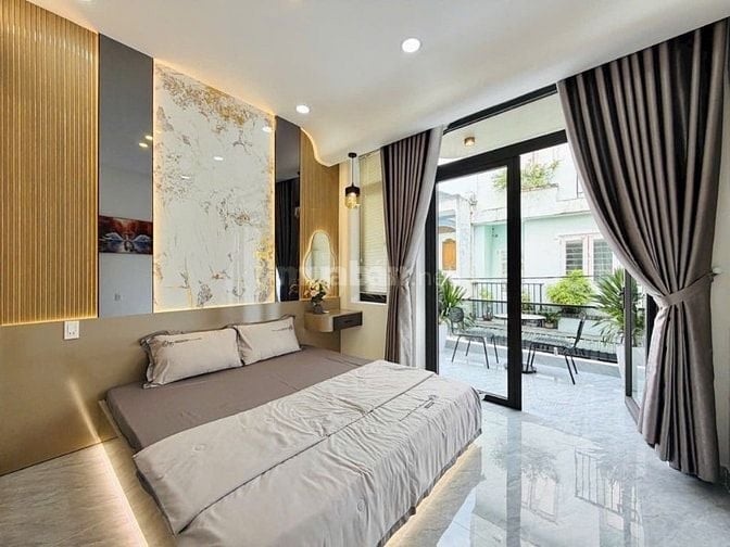 Chủ định cư bán gấp nhà Trường Sa BThanh - Sang xịn mịn chỉ hơn 2 tỷ