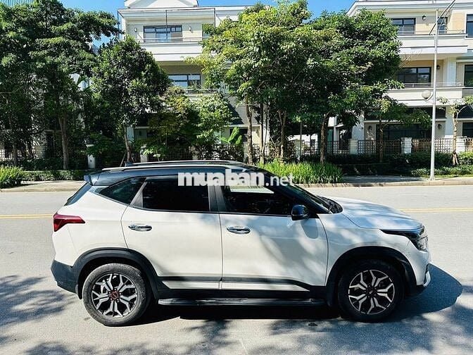 Kia Seltos 2021 Luxury 1.4 AT - 50000 km