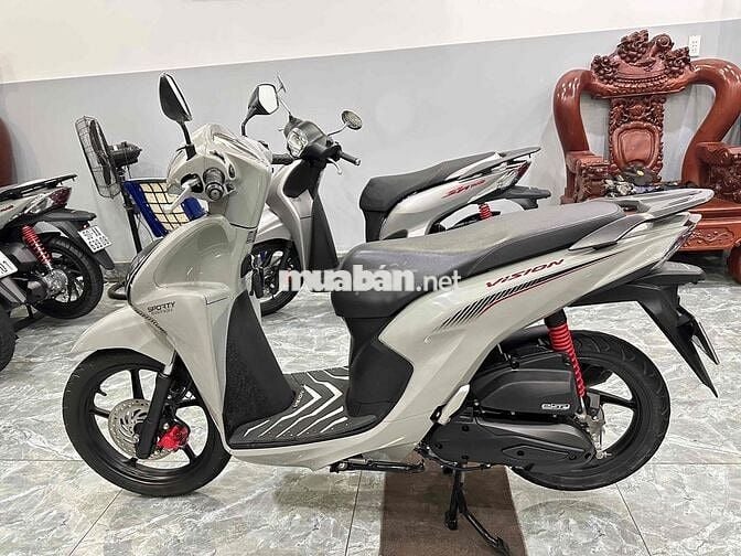 Vision bánh lớn 2023