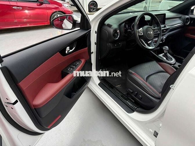 Kia cerato 2.0L - 24000 km