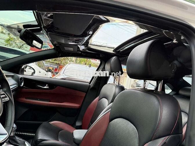 Kia cerato 2.0L - 24000 km