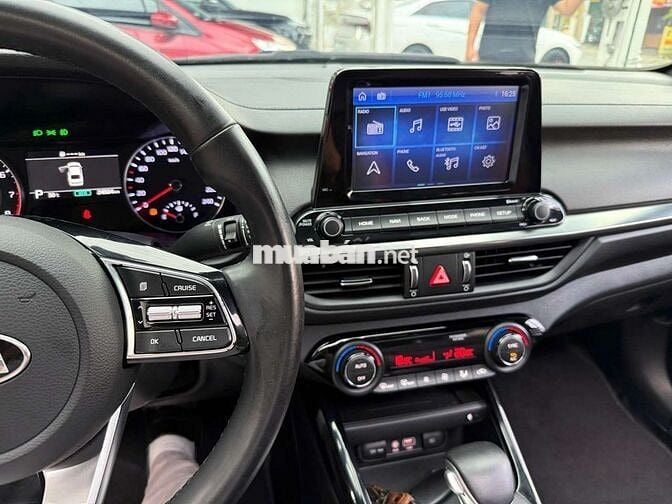 Kia cerato 2.0L - 24000 km