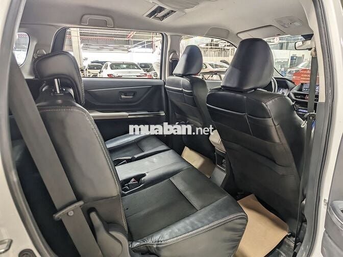 Toyota Veloz Cross 2022 CVT Top - 113000 km