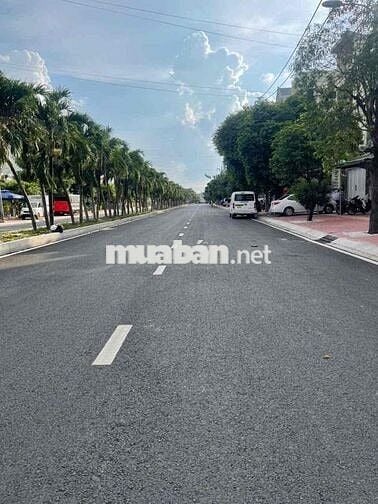 Bán nhà 4❌20m 3 tầng đường 30m KDC Cao Lỗ P4Q8