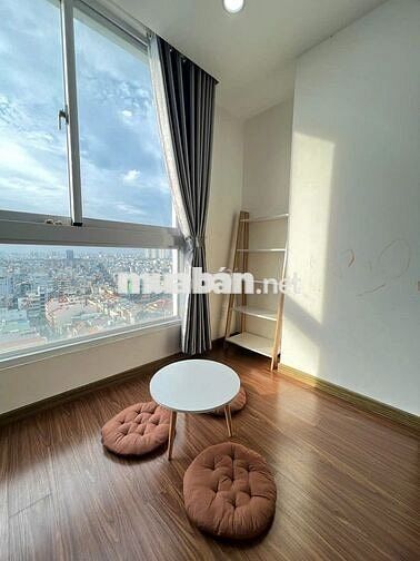 Chung cư Remax , ngay chợ lớn Q6 , 82m2 , 2PN , 2 WC ,nội thất cao cấp