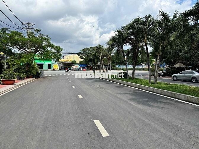 Bán nhà 4❌20m 3 tầng đường 30m KDC Cao Lỗ P4Q8